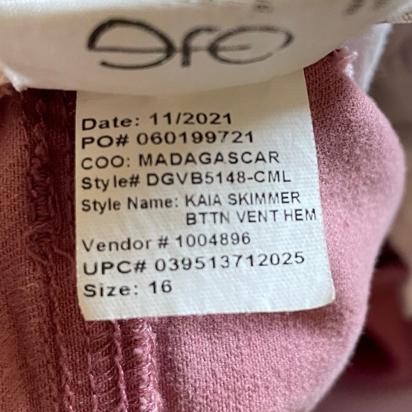 Gloria Vanderbilt Kaia Skimmer Capri Cropped Pants Womens 16 Pink Casual Stretch - Picture 10 of 11